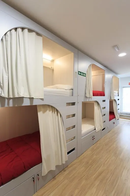 Albergue De Pamplona-Irunako Hostel